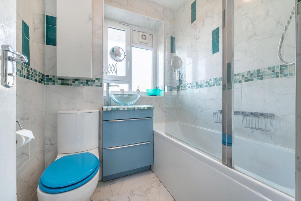 The Darlington - Stylish 1 Bedroom Apartment, 10 Minutes From The Eye Appartamento Londra